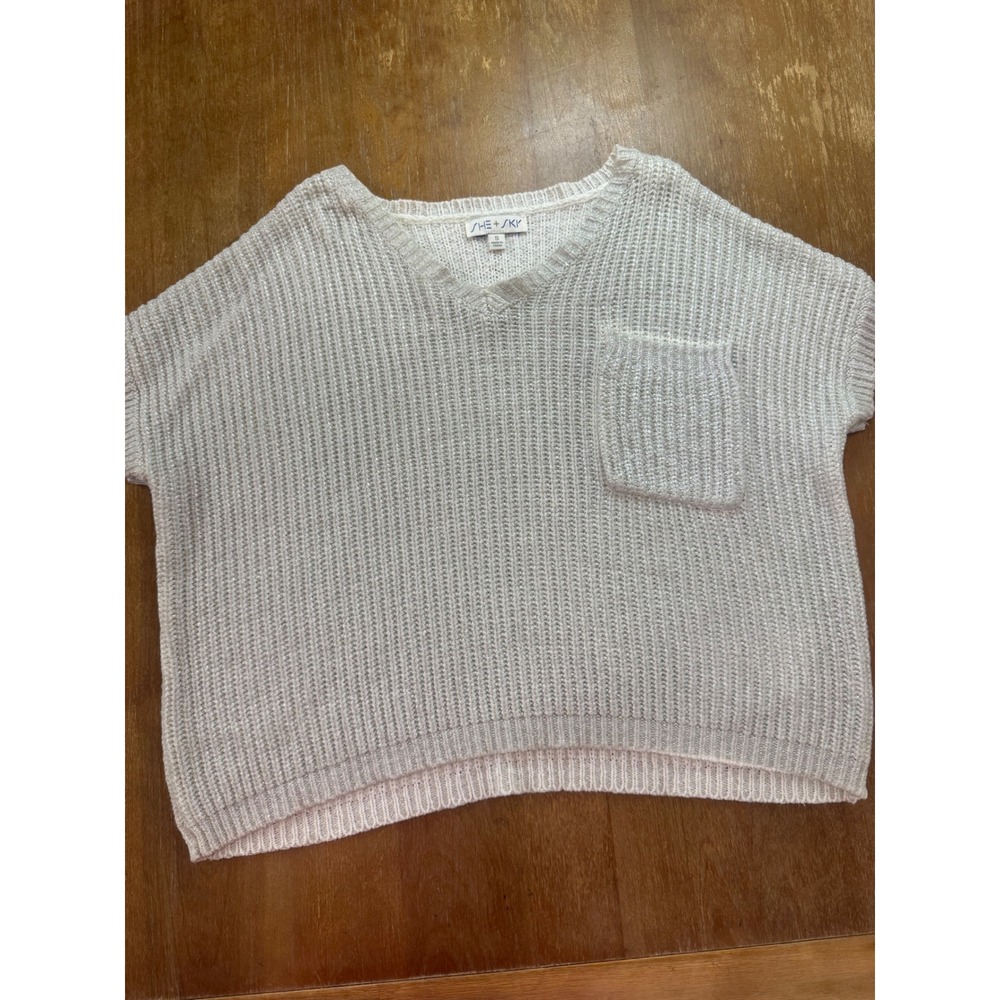 She + Sky White Metallic Shimmer V-Neck Knit Sweater Vest Size S SY6458